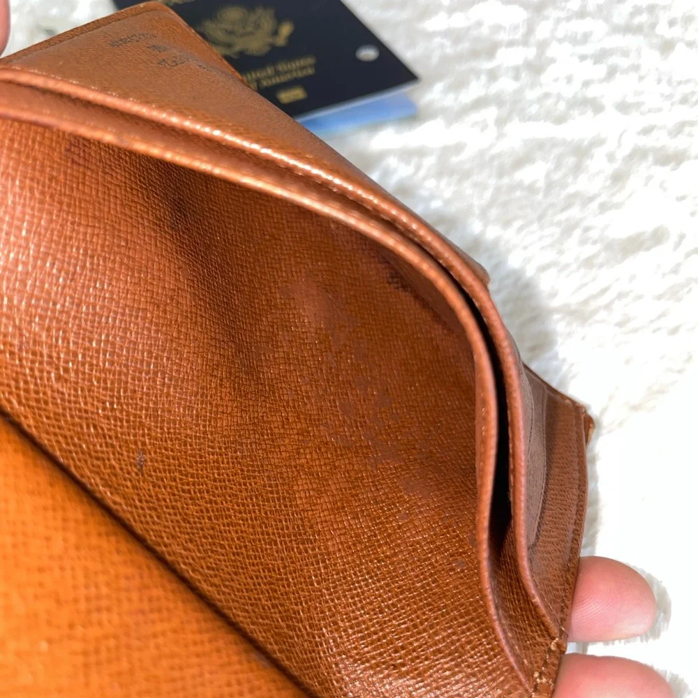Louis Vuitton kisslock wallet.🤎🤎🤎🩷❤️🩷❤️ - Picture 13 of 16